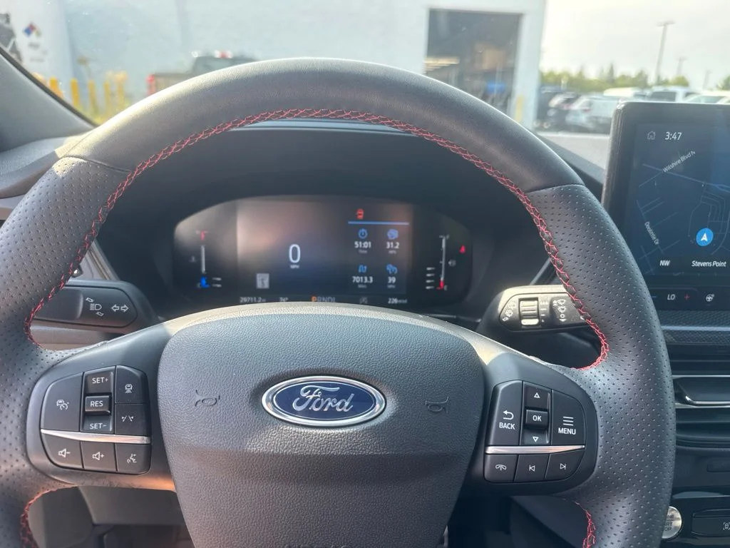 Used 2024 White Metallic Ford ST-Line image 15