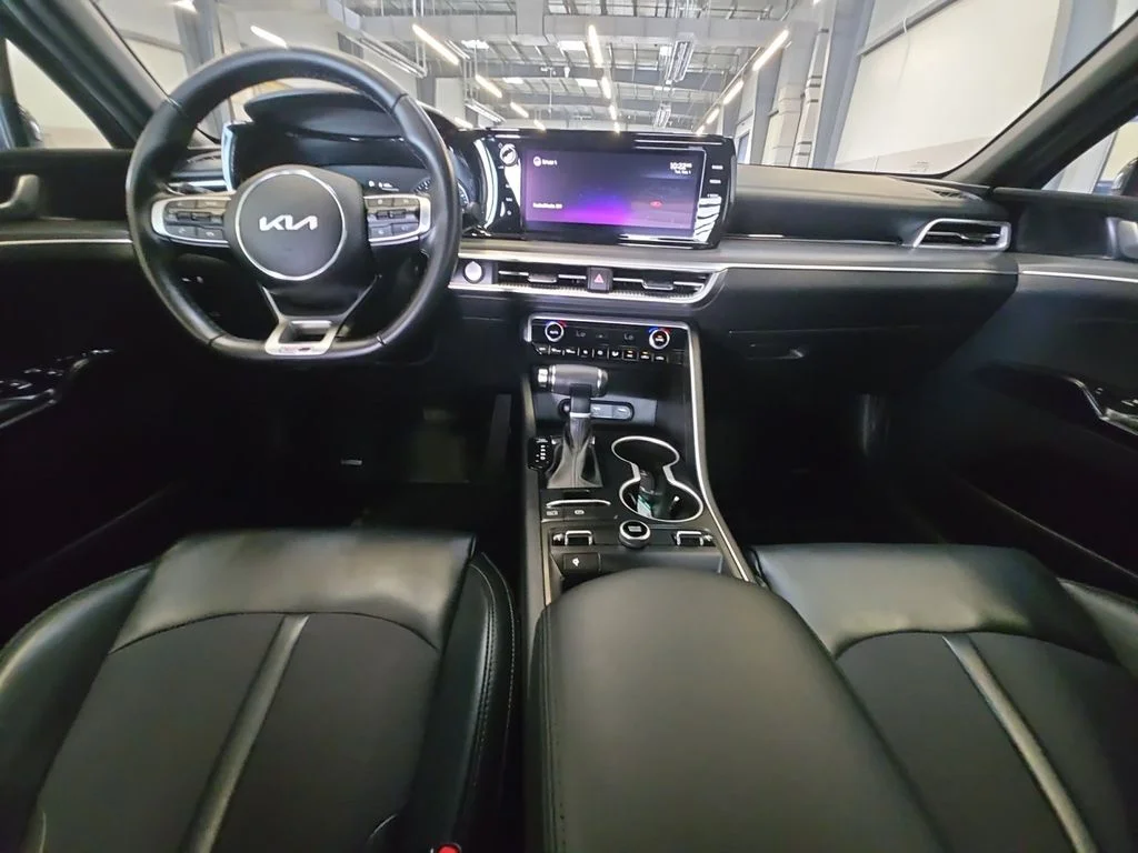 Used 2022 Black Kia GT-Line image 27