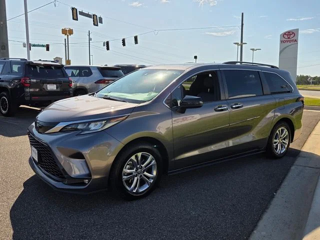 Used 2022 Gray Toyota XSE image 3