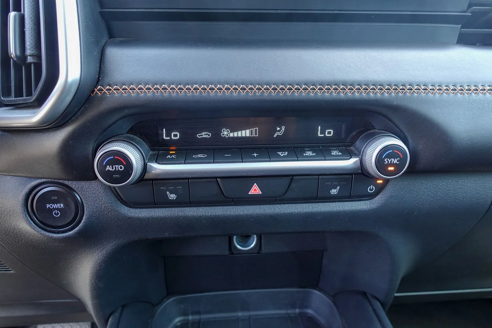 Certified Used 2025 Wind Chill Pearl Mazda Premium image 22