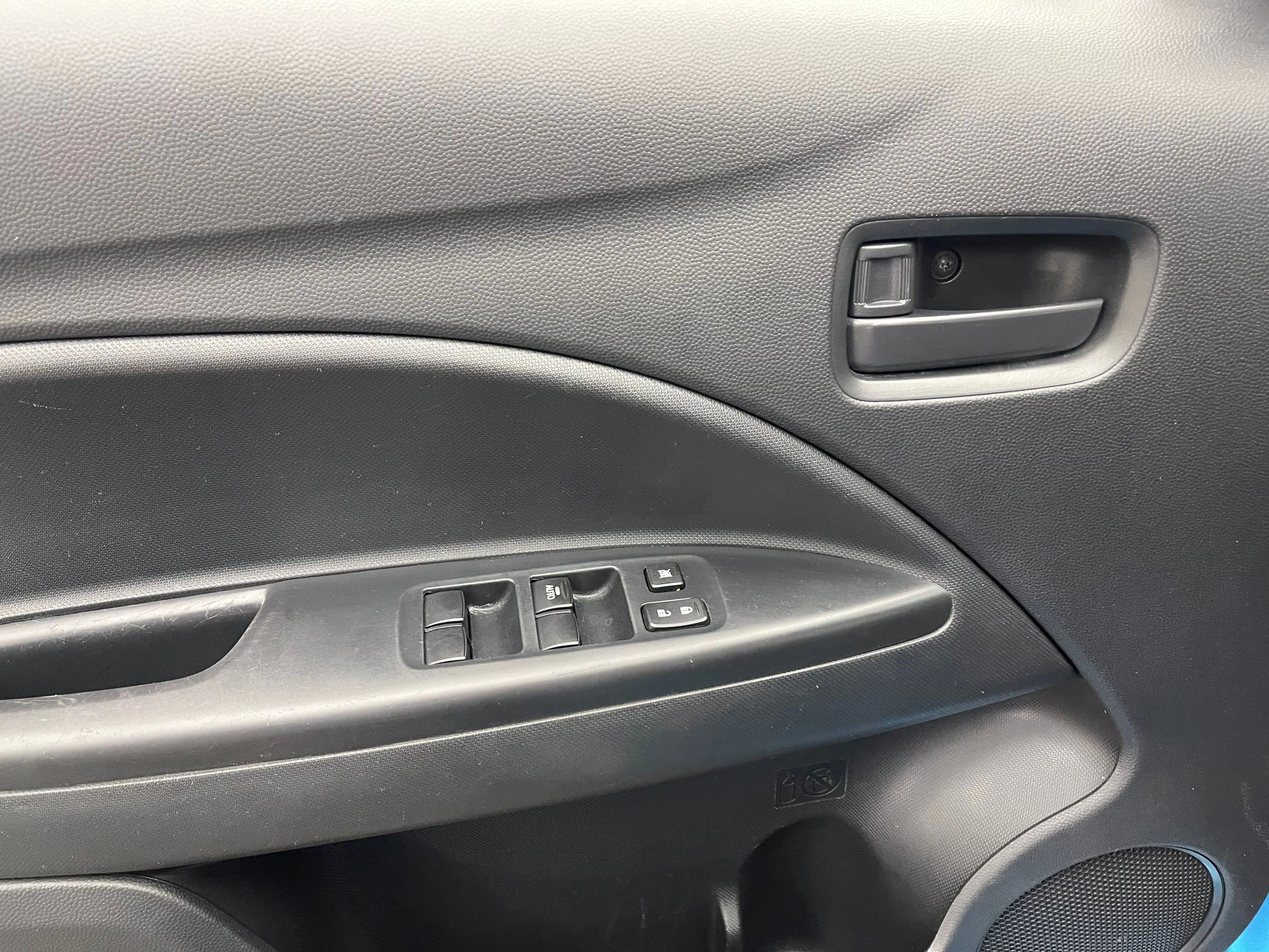 Used 2024 Blue Mitsubishi ES image 14