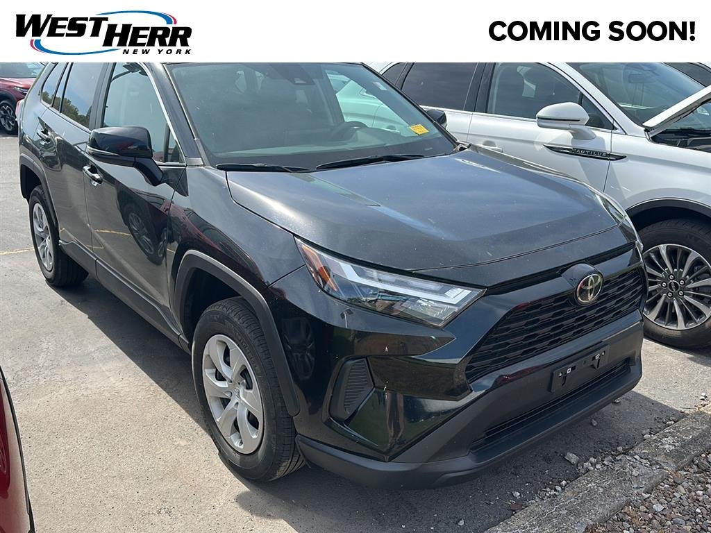 2024 Toyota RAV4 LE AWD's photo