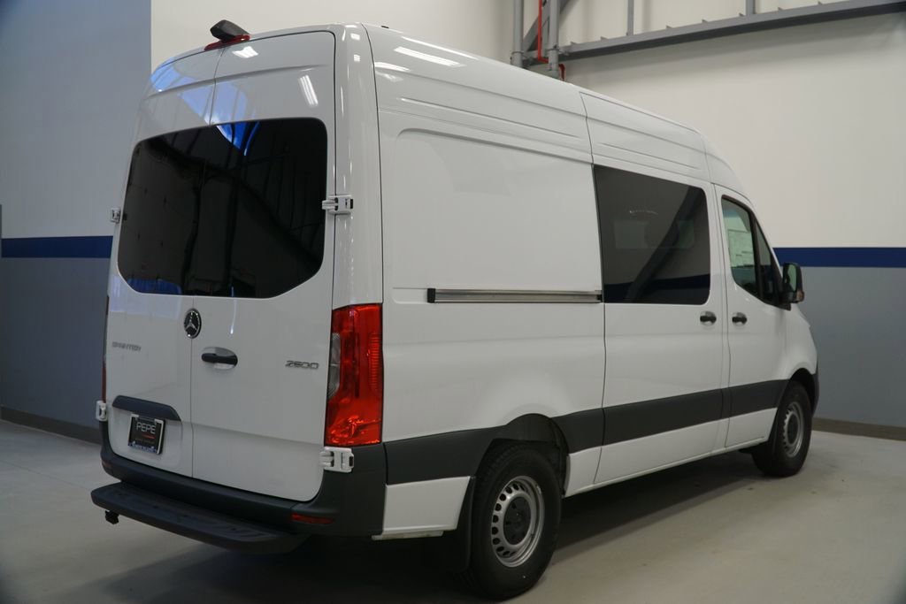 2025 Mercedes-Benz Sprinter Crew Van Base - Photo 20