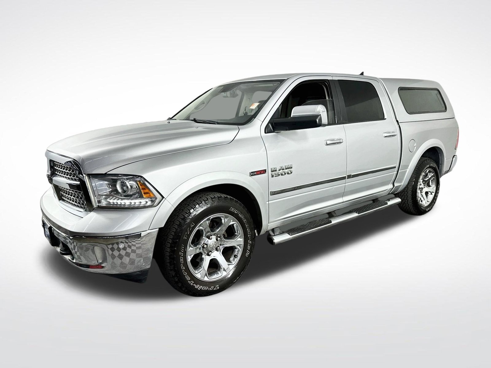 Used 2015 Bright Silver Clearcoat Metallic Ram Laramie image 4