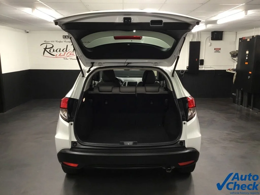 Used 2021 White Honda EX-L image 12