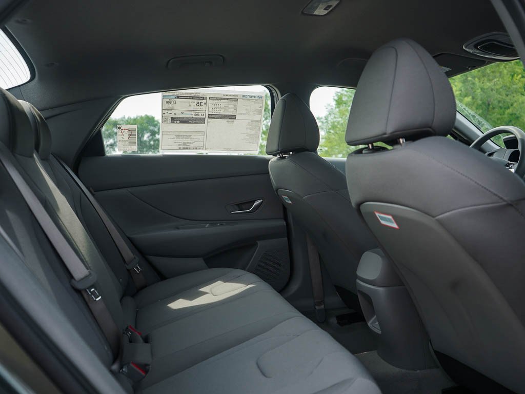 New 2026 Amazon Gray Hyundai SE Sedan FWD image 11