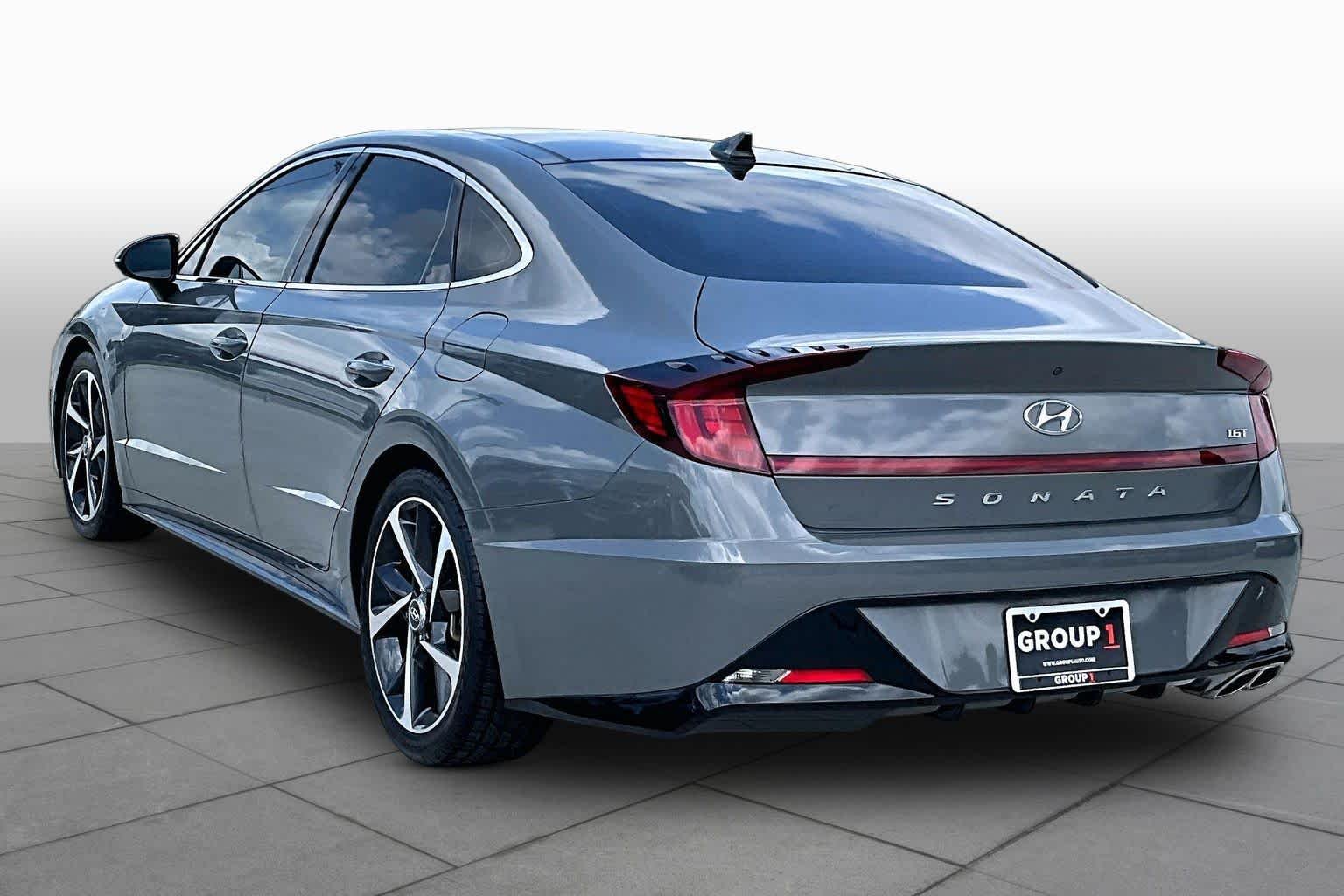 Used 2023 Hampton Gray Hyundai SEL Plus image 12