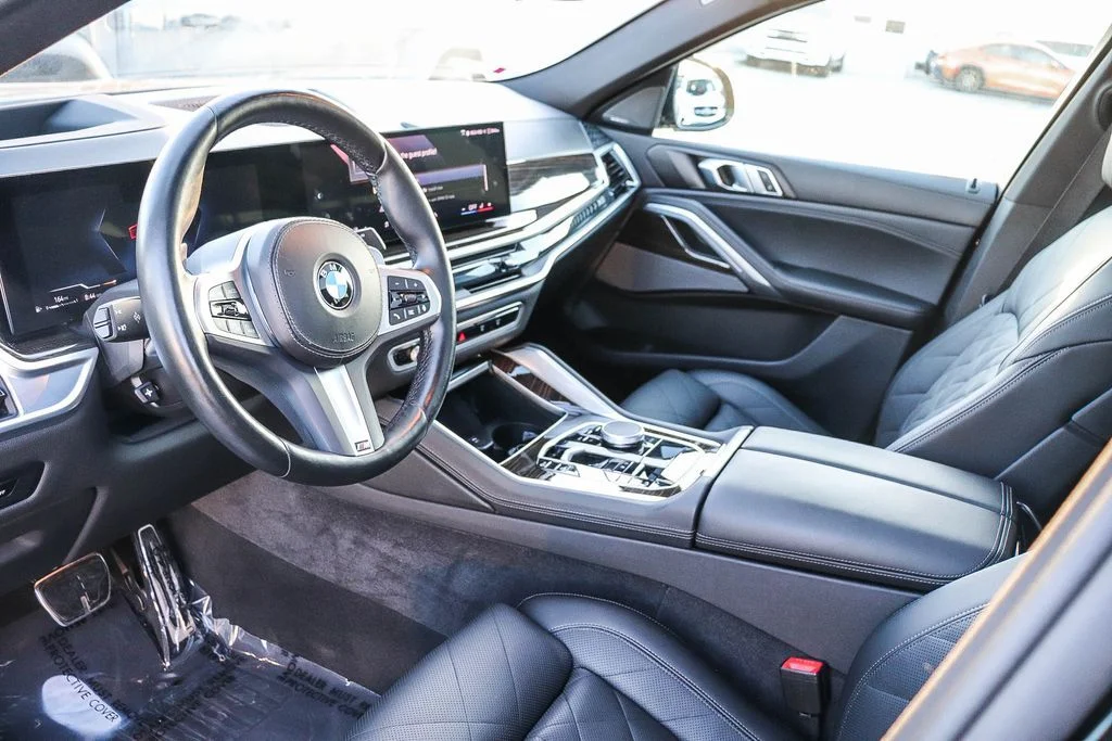 Used 2024 Black BMW xDrive40i image 23