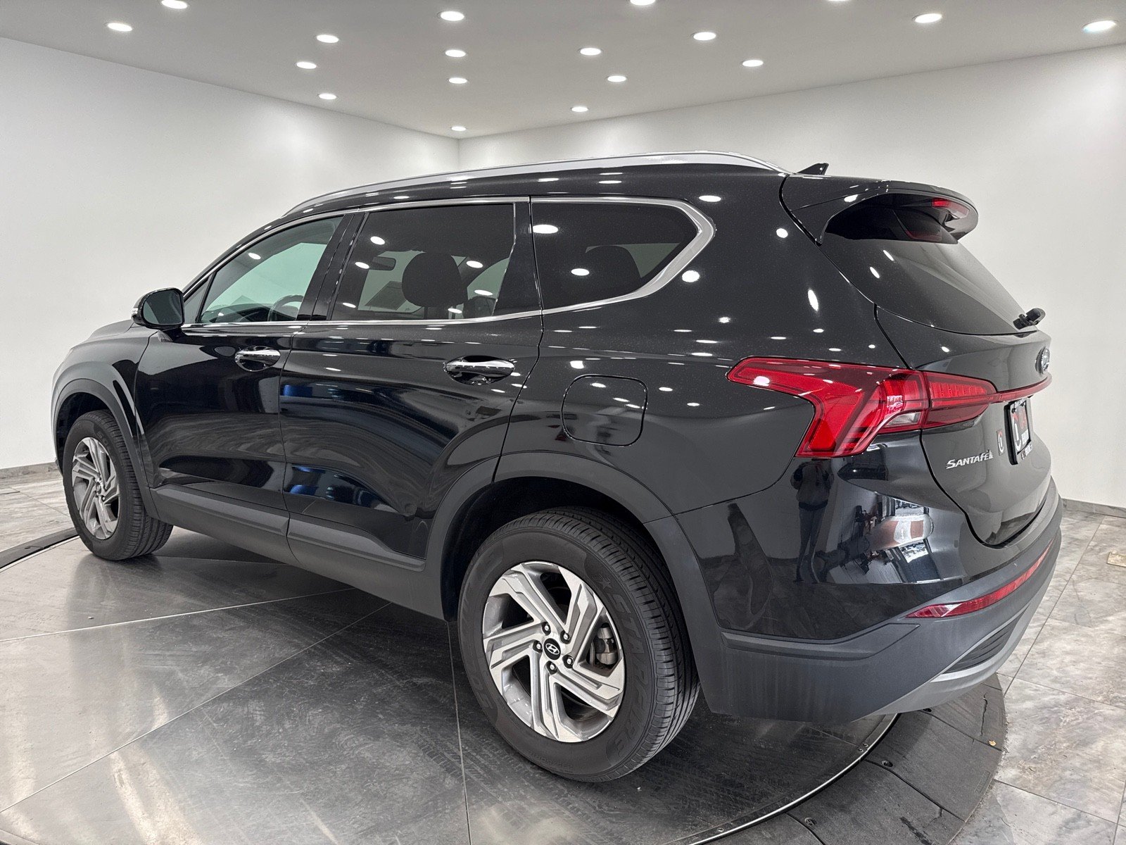 2023 Hyundai Santa Fe SEL photo 4
