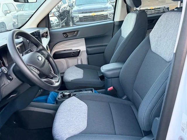 New 2026 Oxford White Ford XLT image 6