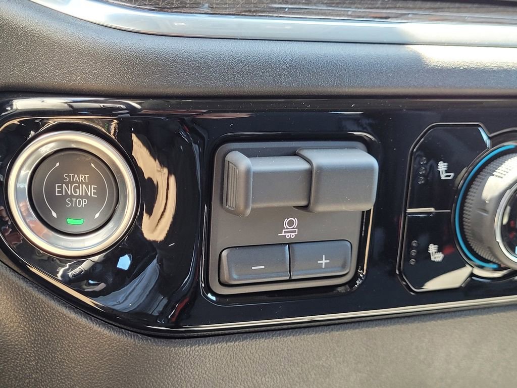 2025 Chevrolet Silverado 1500 LT - Photo 21