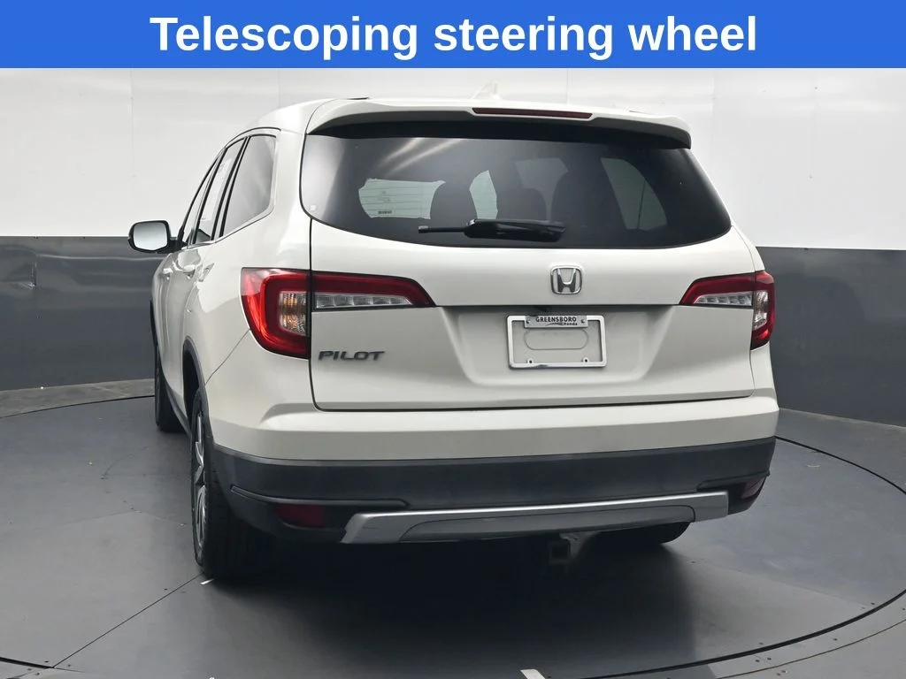 Used 2019 White Diamond Pearl Honda EX image 5
