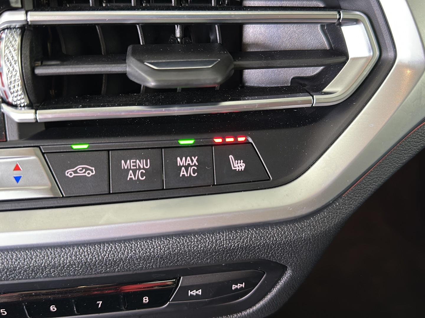 Used 2020 Black Sapphire Metallic BMW 330i xDrive image 21
