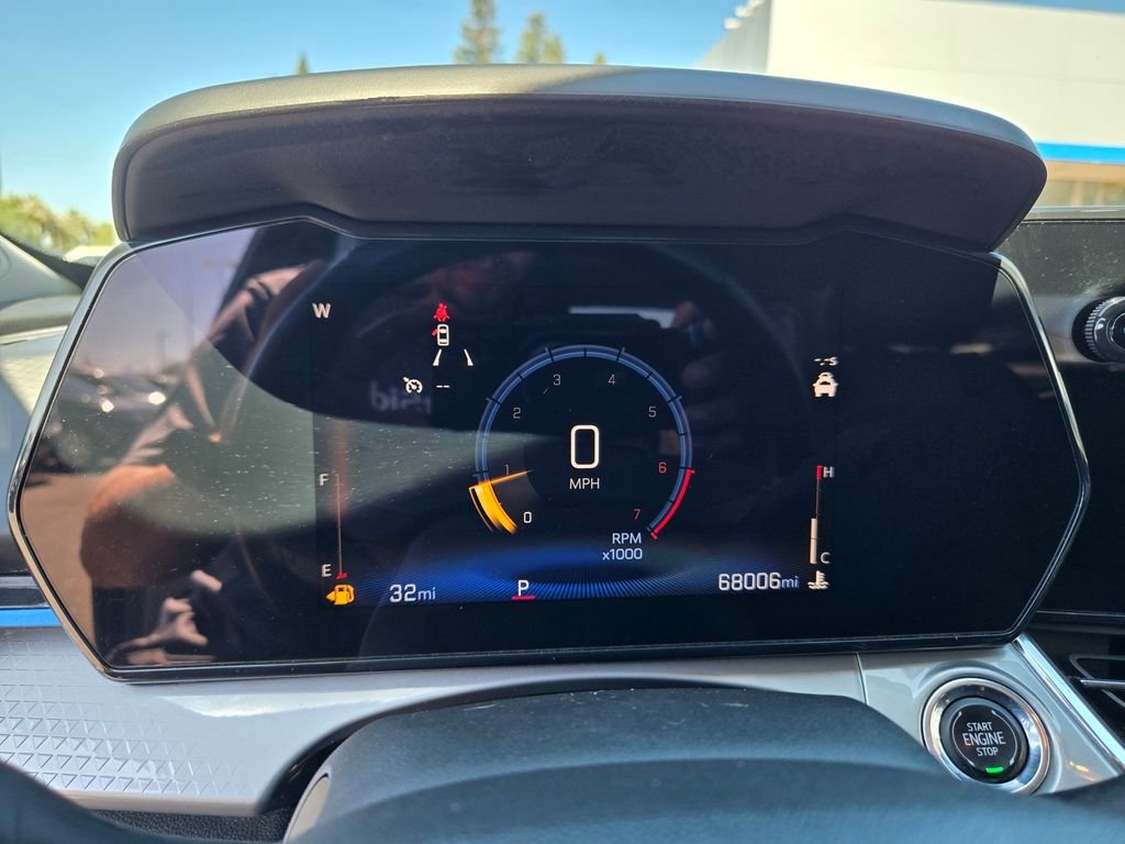 Used 2025 Gray Chevrolet LT image 18