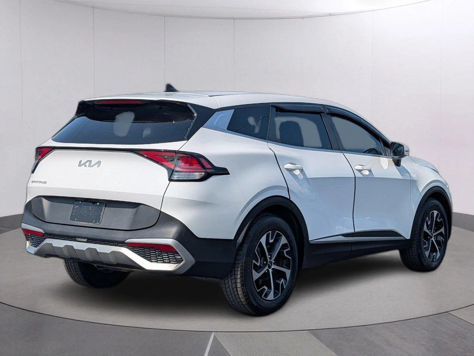 Used 2023 Glacial White Pearl Kia EX image 5