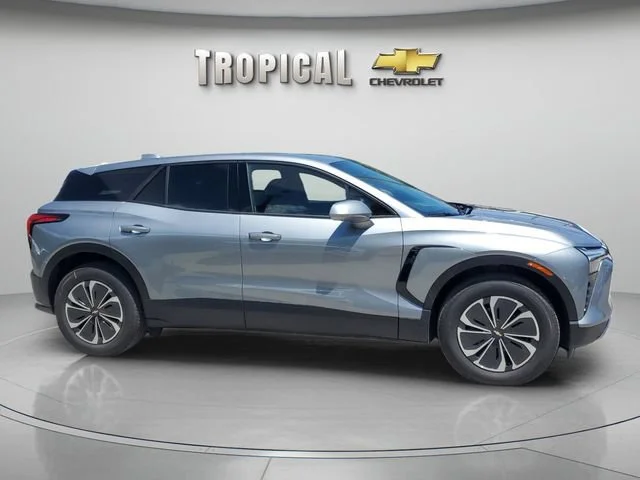 New 2025 Sterling Gray Metallic Chevrolet LT image 6