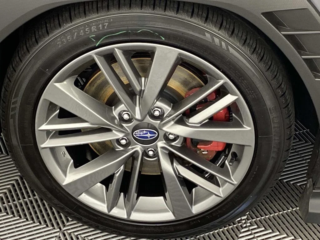 Used 2023 Gray Metallic Subaru Base image 27