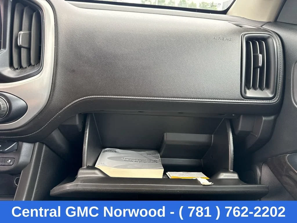 Used 2020 Gray GMC 4WD SLE image 19