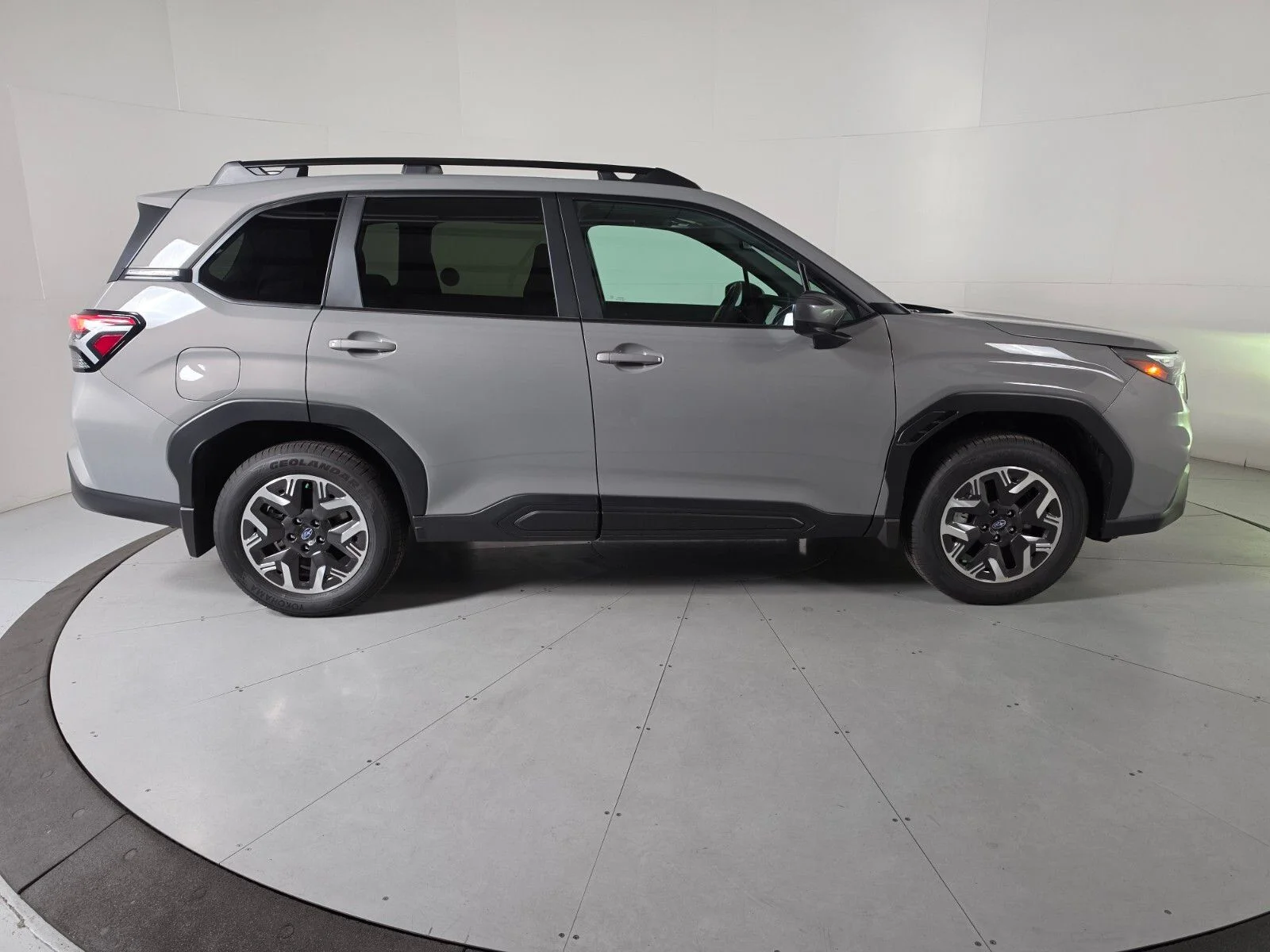 2026 Subaru Forester Premium - Photo 6