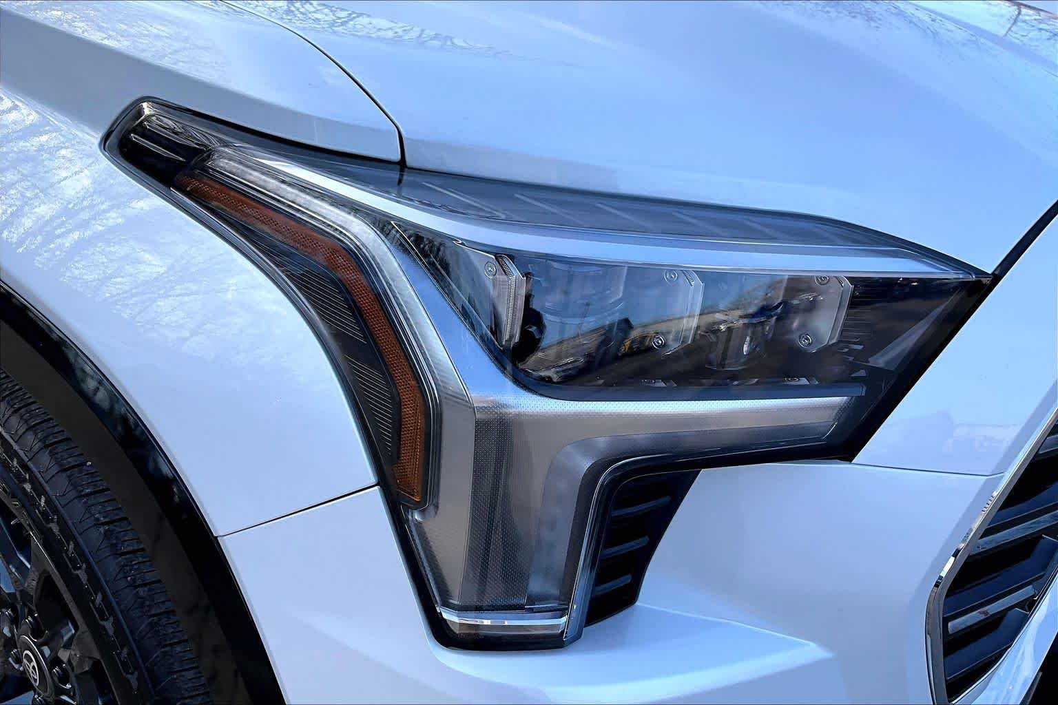 2025 Toyota Sequoia Platinum - Photo 26