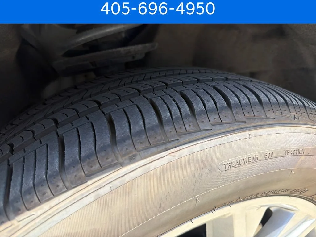 Pre-Owned 2022 Ford Explorer XLT