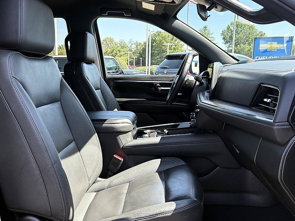 Used 2025 Black Chevrolet LT image 11