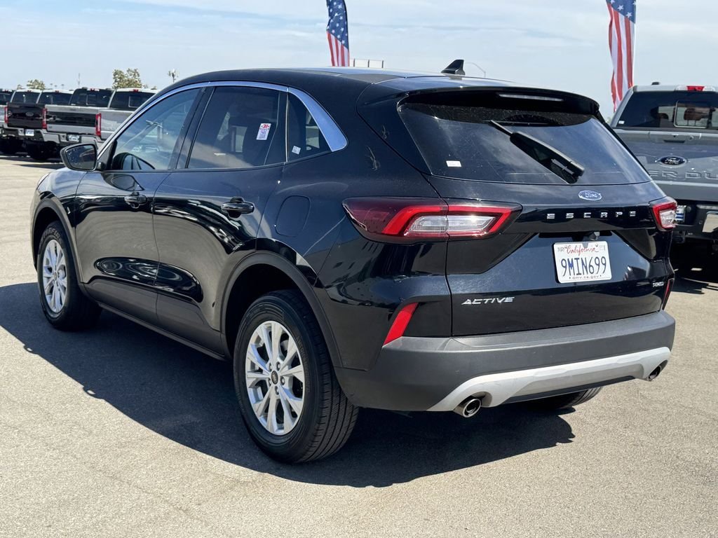 Used 2024 Black Metallic Ford Active image 5