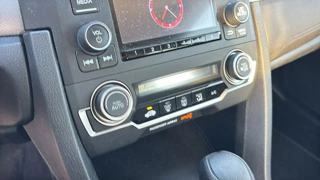 Used 2016 Gray Honda LX image 17