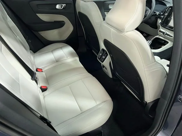 2026 Volvo XC40 Ultra - Photo 14