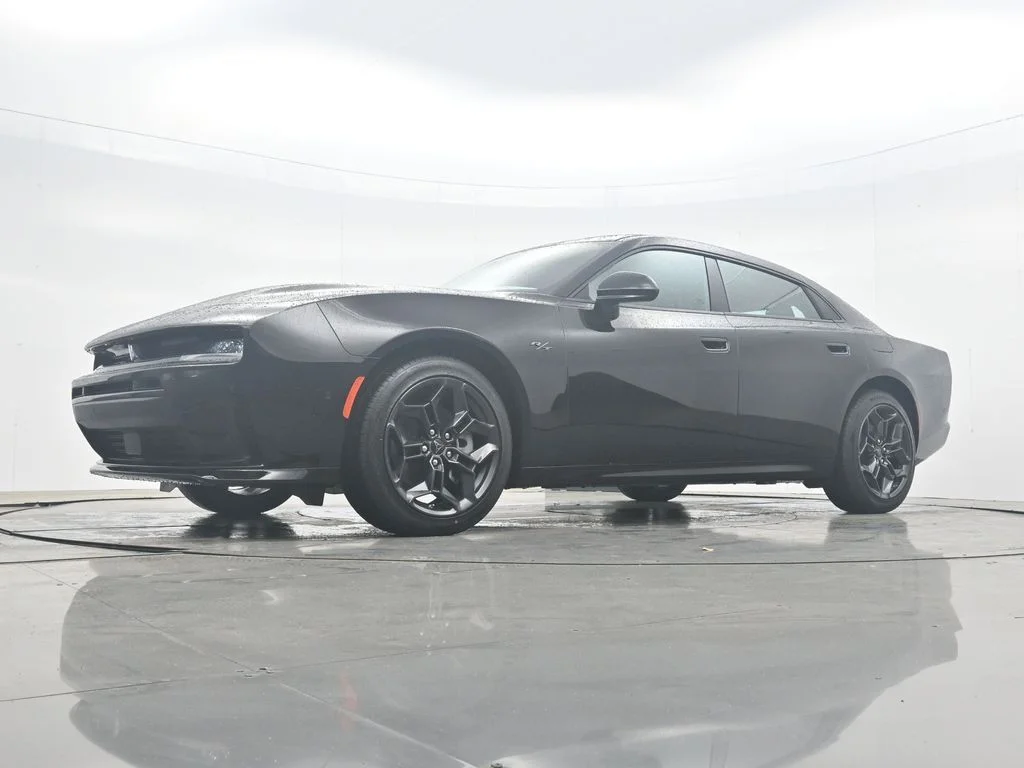 New 2026 Diamond Black Crystal Pearlcoat Dodge R/T image 33