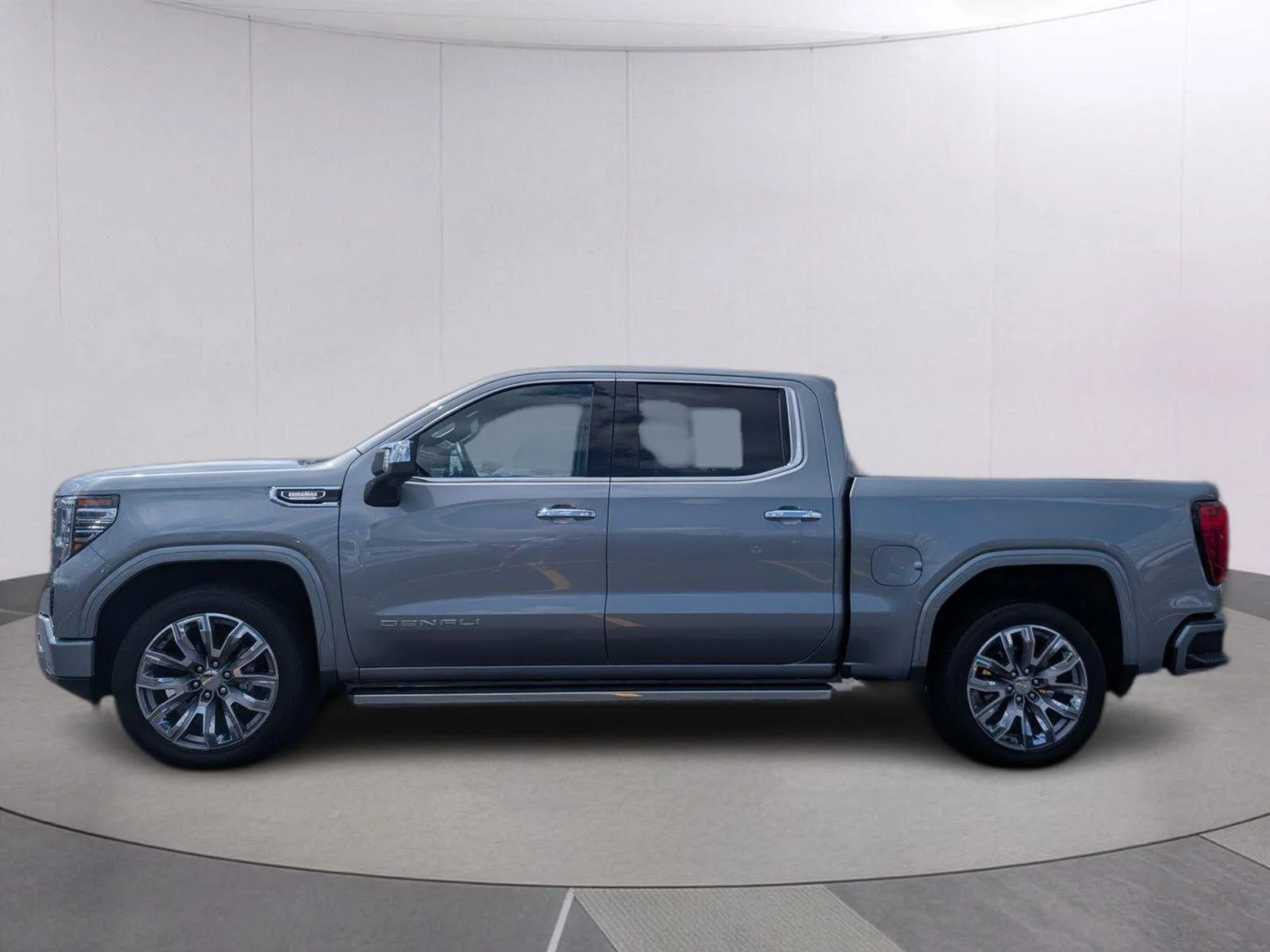 Used 2024 Sterling Metallic GMC Denali image 7