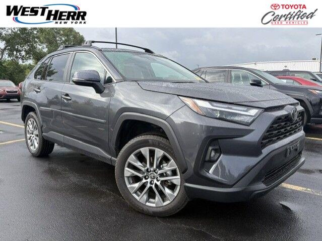 2022 Toyota RAV4 XLE Premium