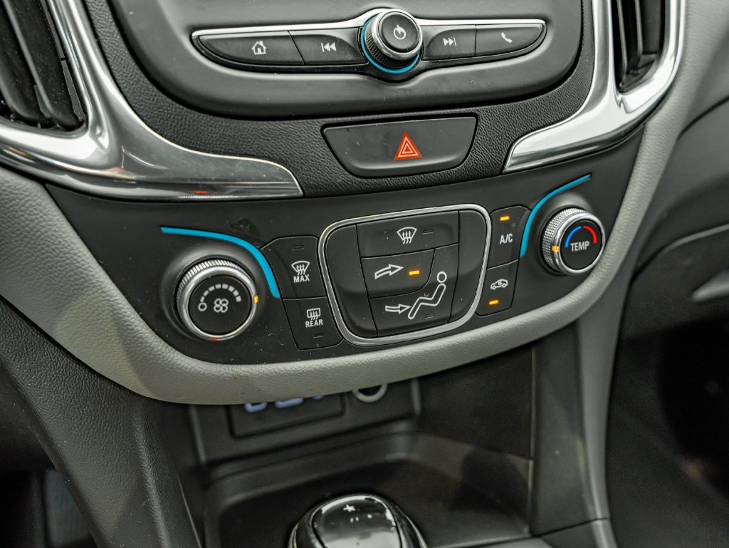 Used 2020 Silver Ice Metallic Chevrolet LT image 27