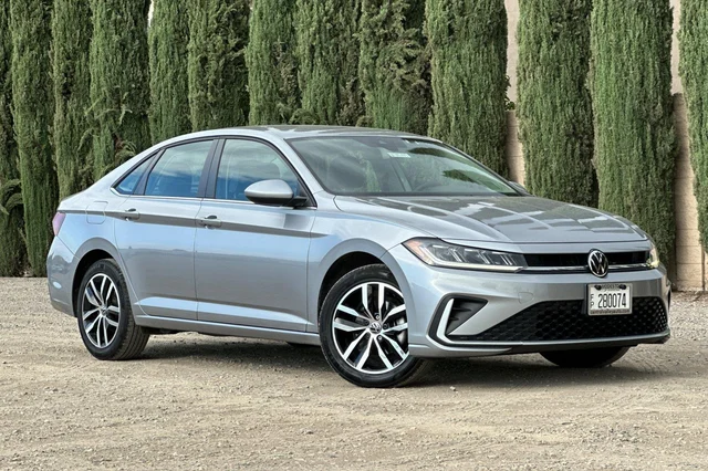2025 Volkswagen Jetta SE