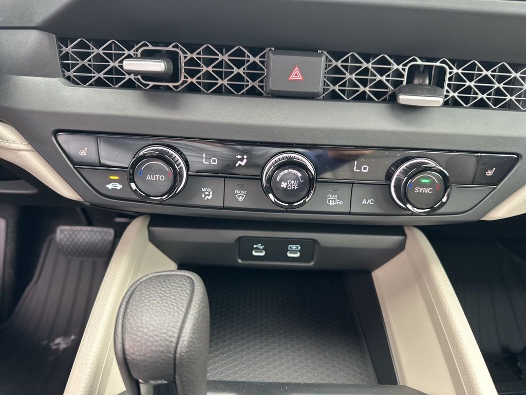 2025 Honda Accord SE - Photo 27