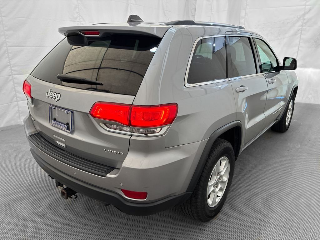 Used 2017 Silver Jeep Laredo image 6