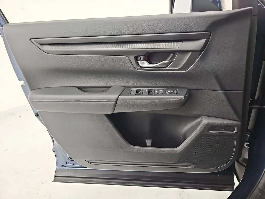 2023 Honda CR-V LX - Photo 33
