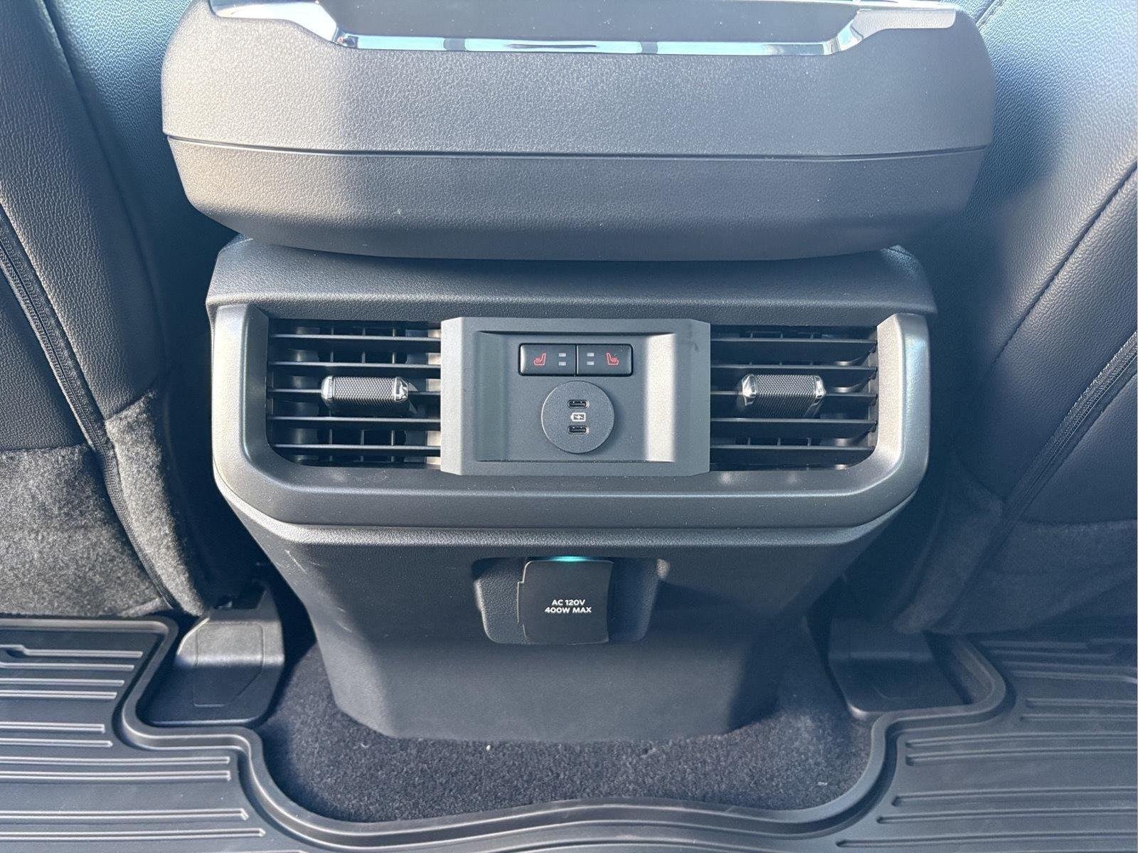 New 2026 Oxford White Ford Lariat® image 10