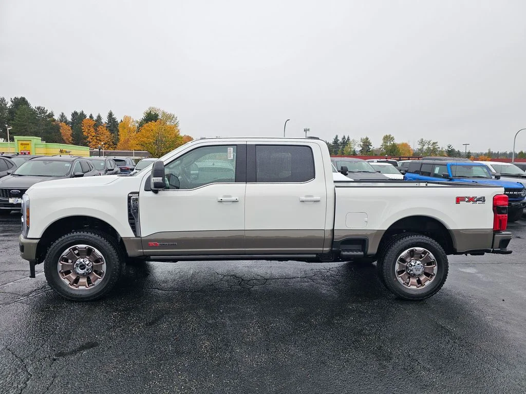 New 2026 Star White Metallic Tri-Coat Ford F-250® King Ranch® image 4