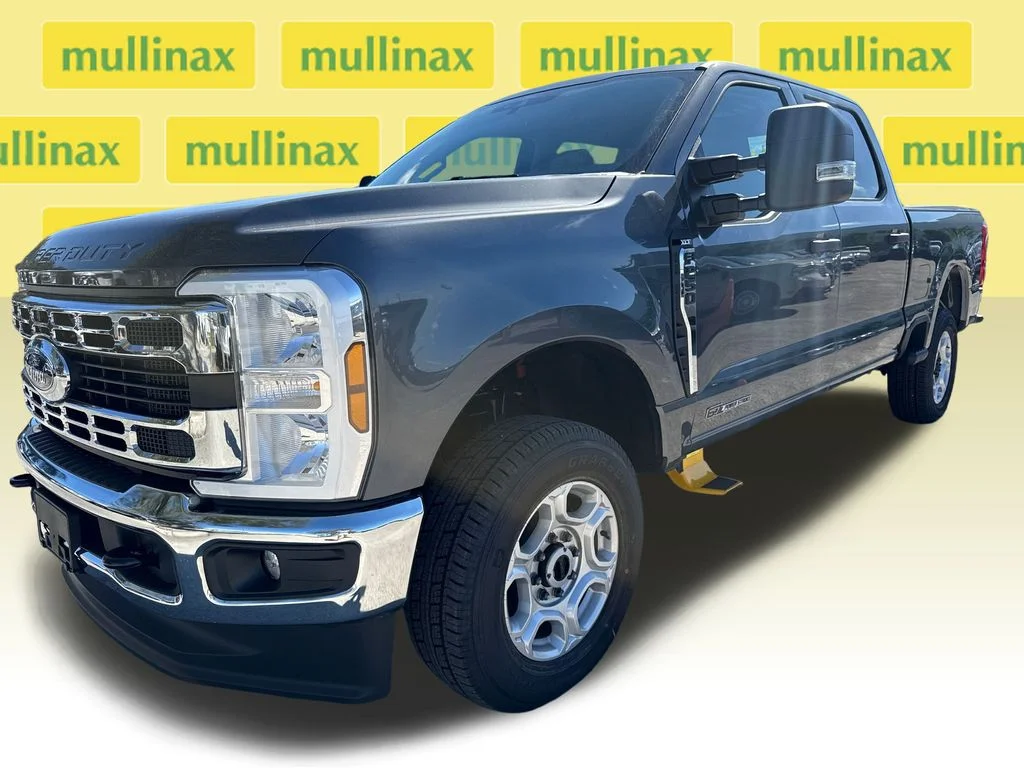 New 2026 Gray Ford XLT image 17
