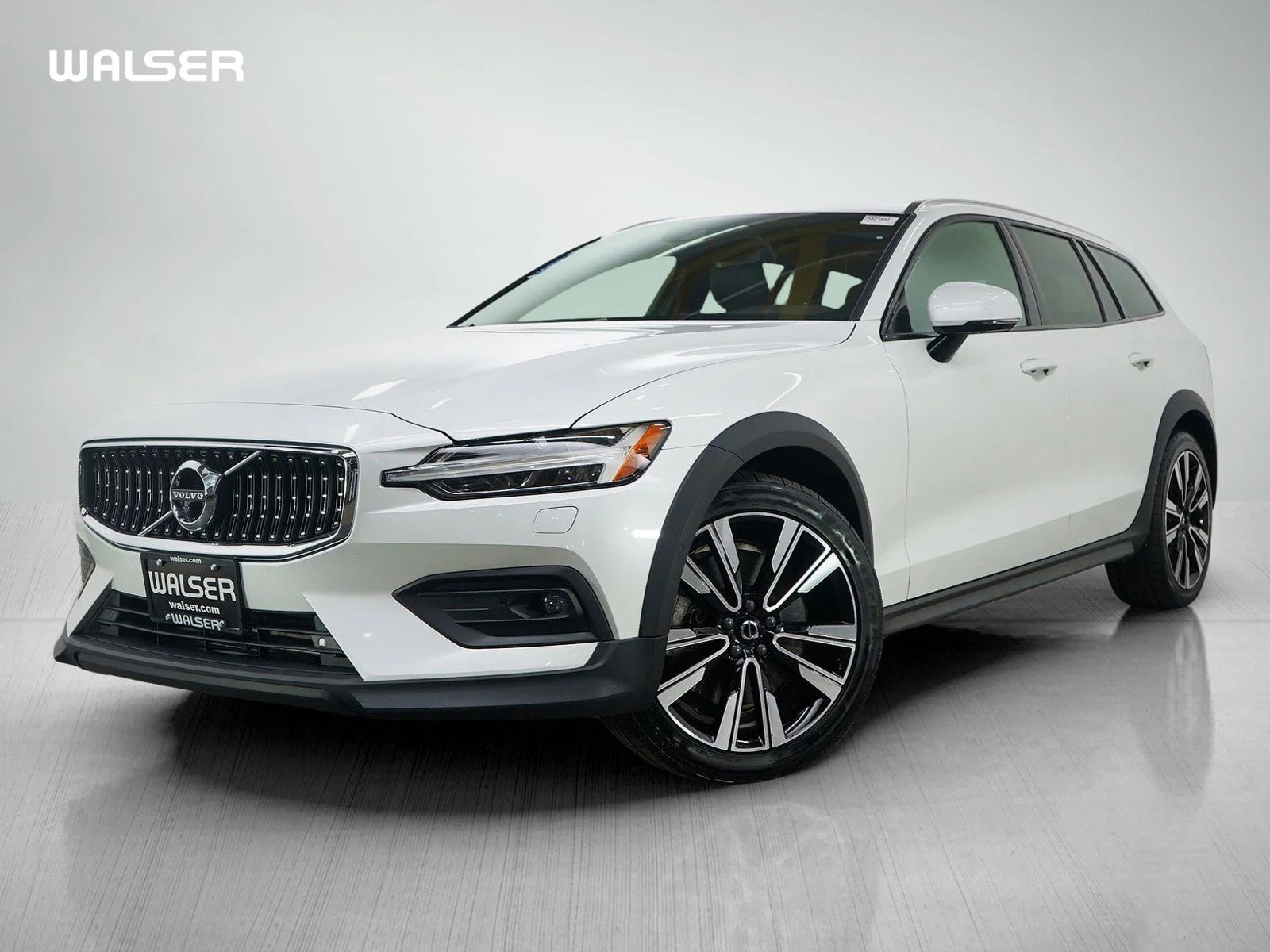 2020 Volvo V60 Cross Country T5 AWD Cross Country's photo