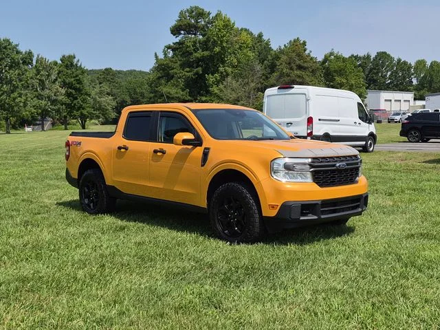Used 2023 Orange Ford XLT image 15