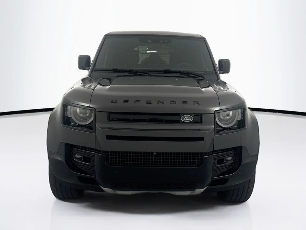 Certified Used 2024 Gray Land Rover V8 image 2