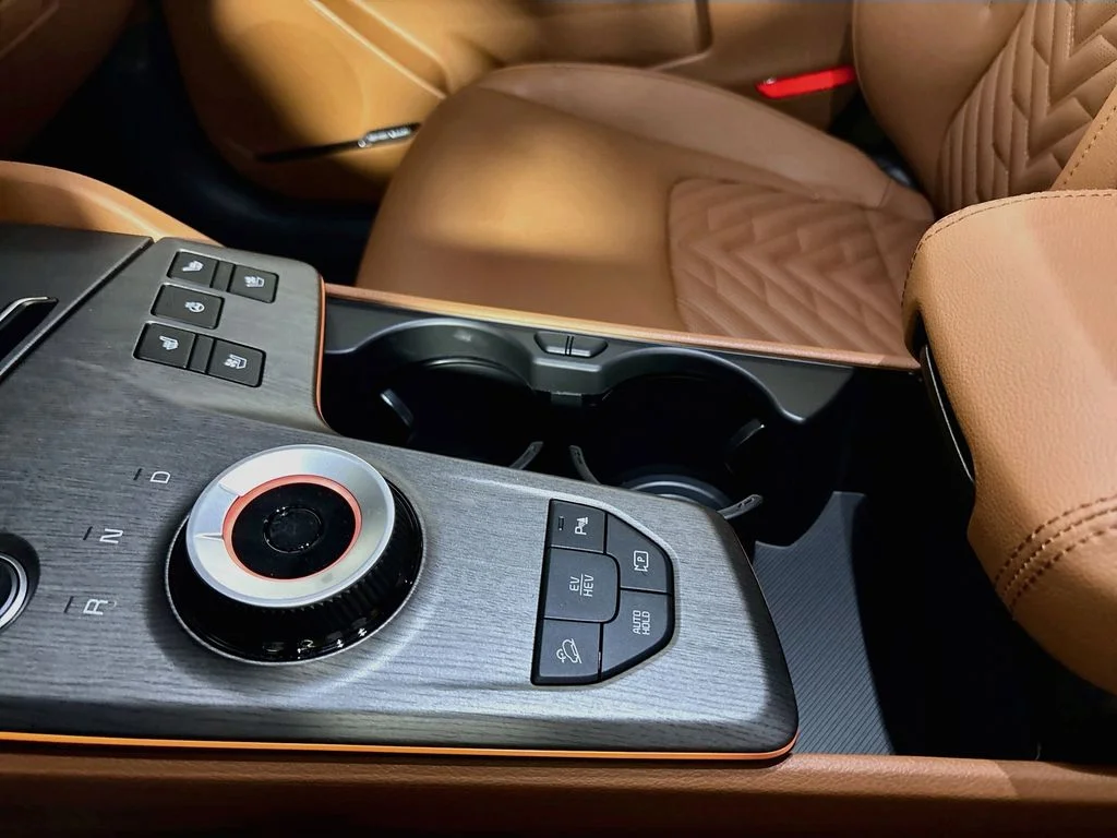 New 2026 Snow White Pearl Kia X-Line Prestige image 15