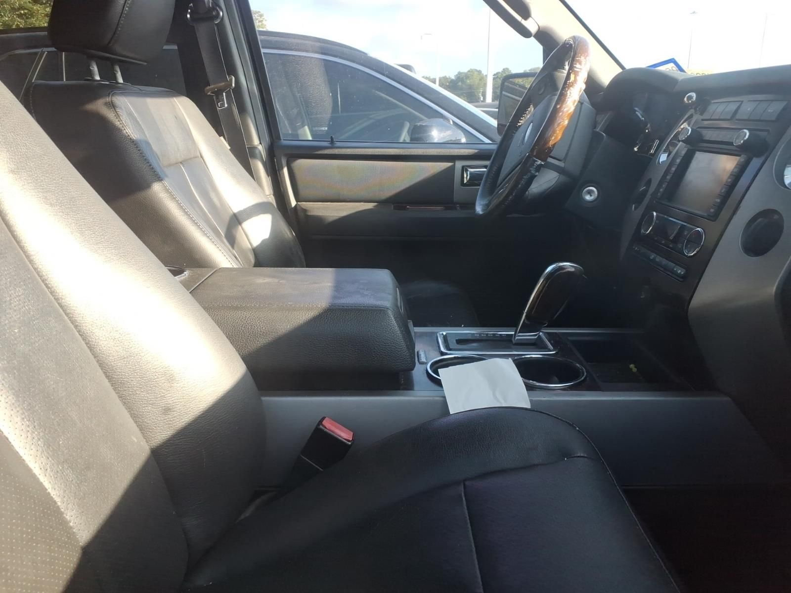 Used 2010 Tuxedo Black Metallic Ford Limited image 8