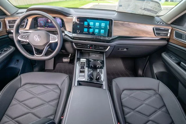 New 2026 Gray Volkswagen 2.0T SE w/Technology image 13