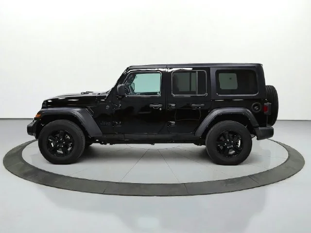 Used 2023 Black Jeep Sport image 5