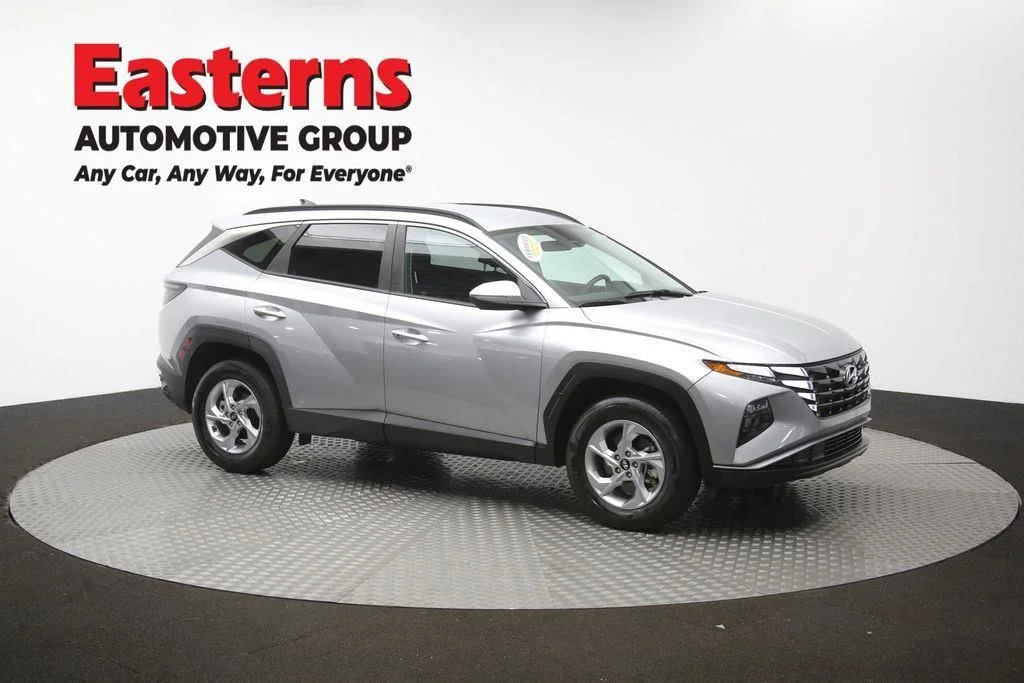 Used 2022 Silver Hyundai SEL image 44