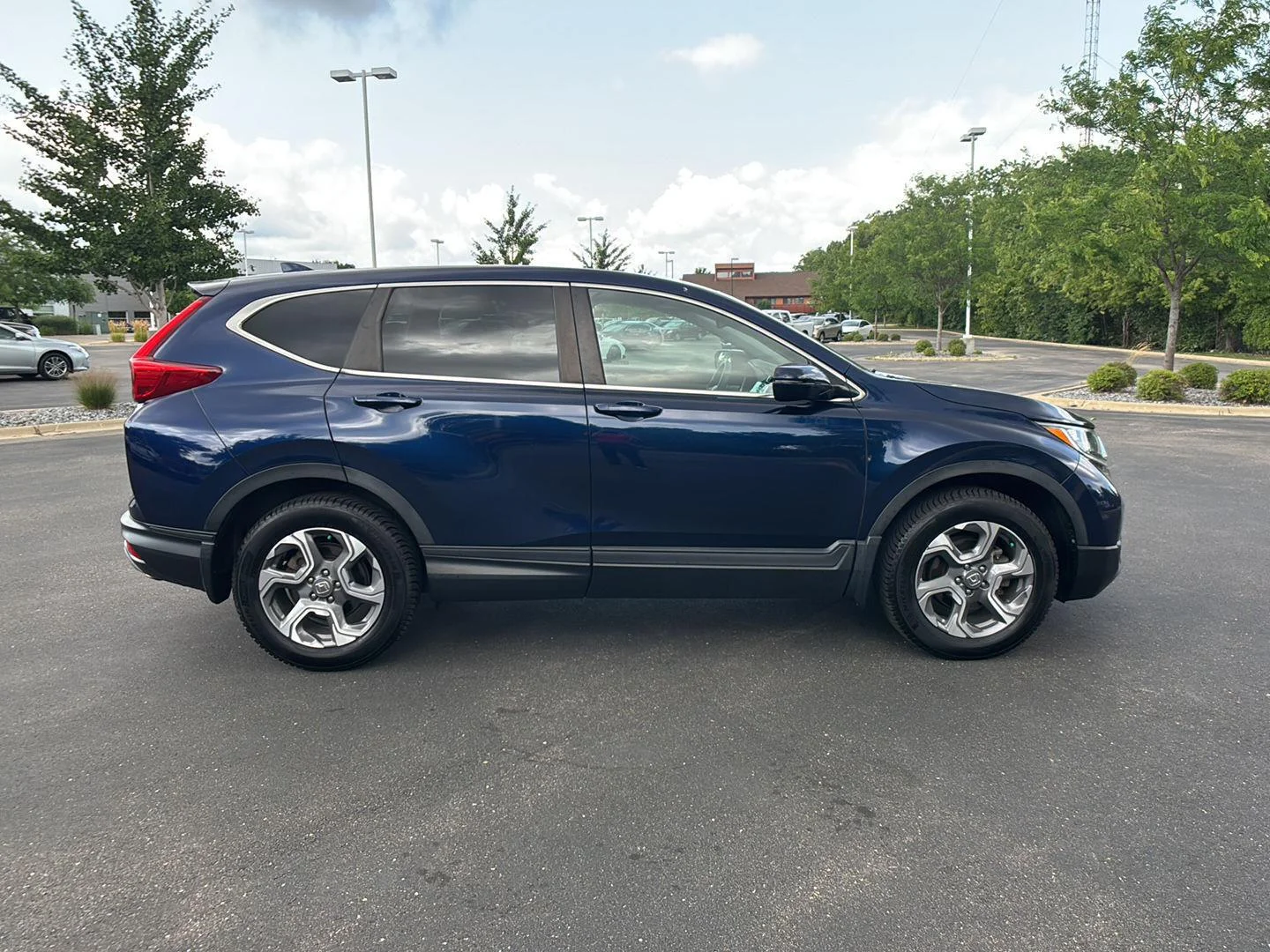 Used 2018 Obsidian Blue Pearl Honda EX image 8