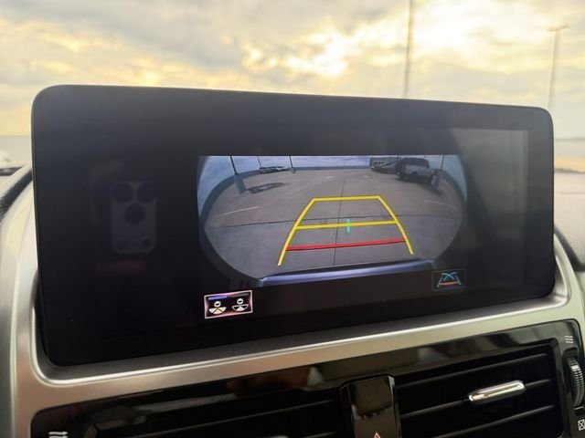 Used 2022 Silver Lexus 460 image 21